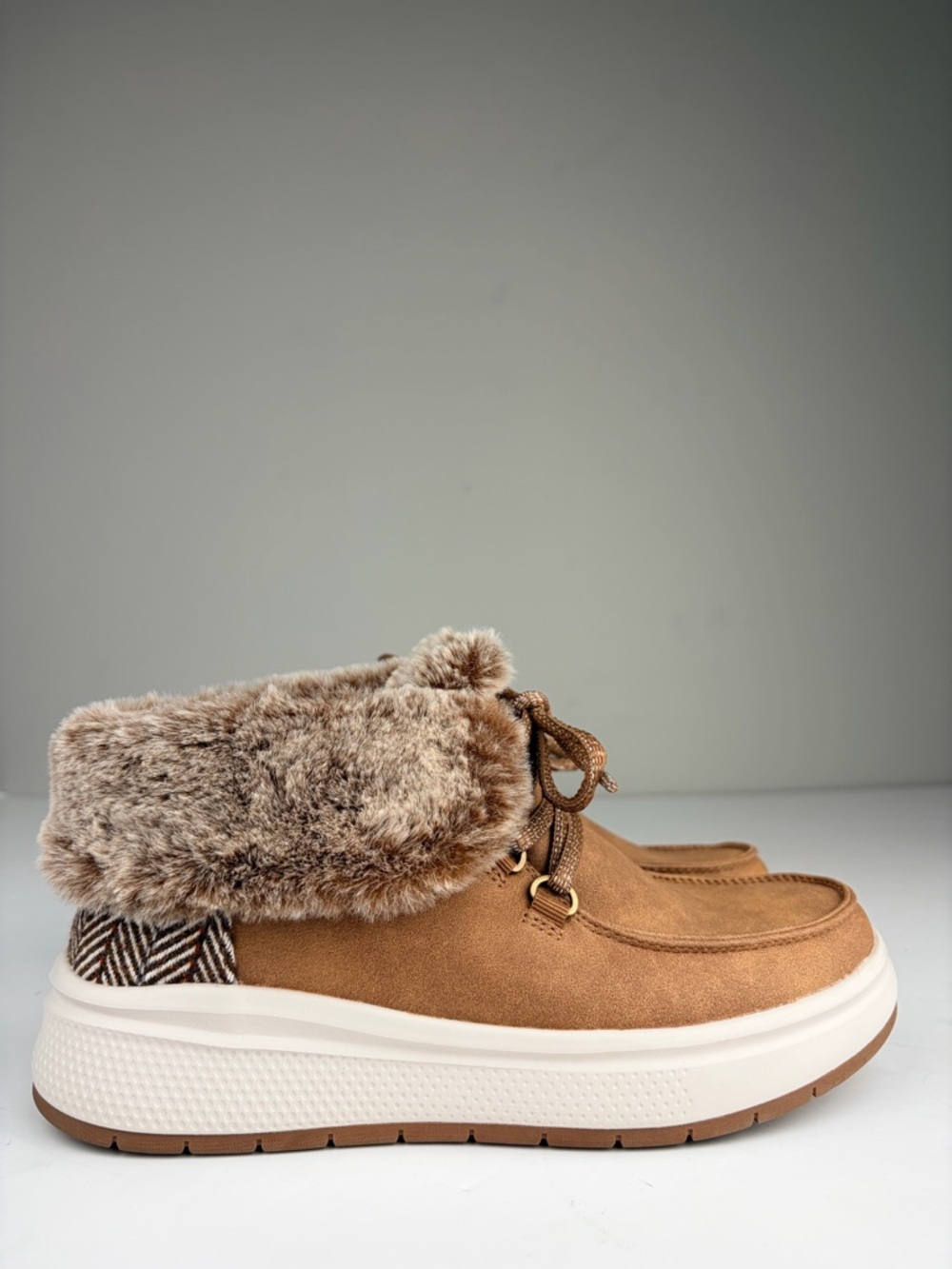 Skechers BOBS Faux Fur Slip On Boots Tan‎ Cozy Memory Foam Women 6